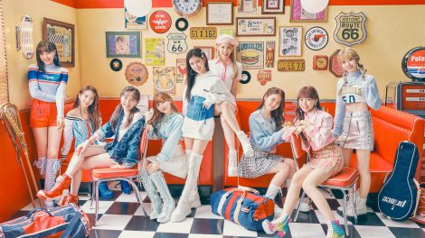 NiziU Take A Picture Promo