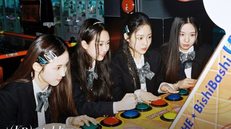 +(KR)ystal-Eyes-Group-Promo
