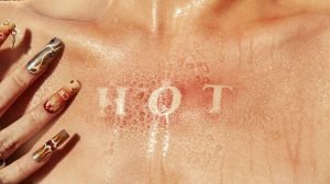 LE SSERAFIM HOT COVER